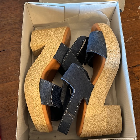 Lunita Lia Marino Blue Suede Wedge Sandals - Picture 11 of 11